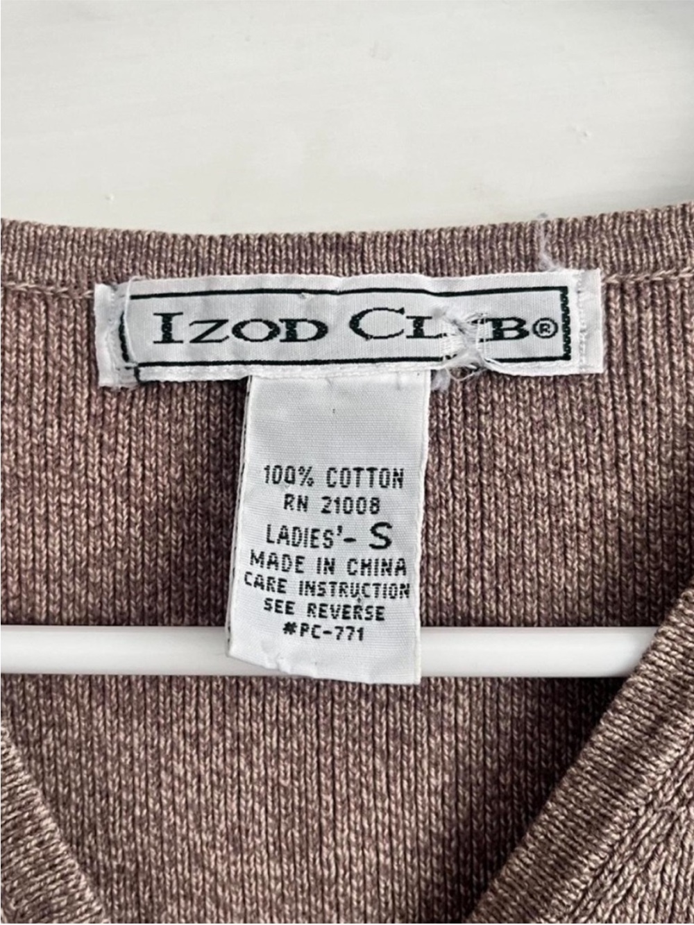 VTG Izod Club 100% cotton tan knit vest Size S. - Picture 3 of 3